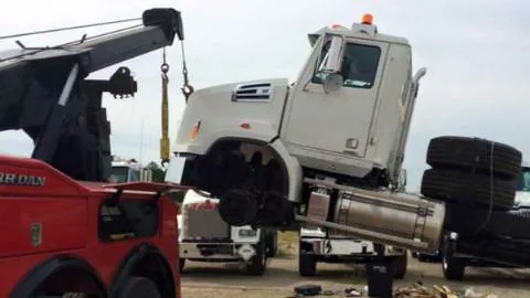 Mobile truck repair, Mississippi Gulf Coast